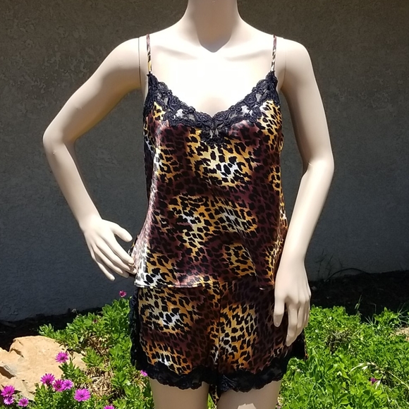 Victoria's Secret Other - Victoria's Secret Cheetah Print Pajama's